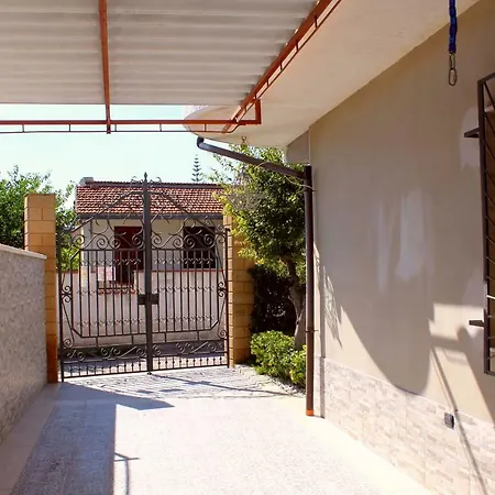 Viola * Agnone Bagni